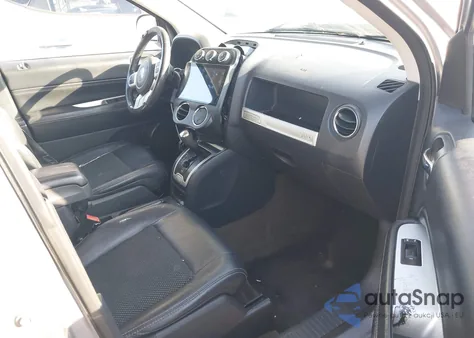 2016 Jeep Compass Latitude из США, поврежденный, VIN 1C4NJCEA0GD620579